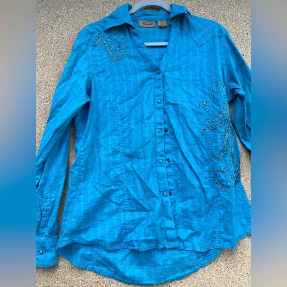 Wrangler Bright Turquoise Button-Down Shirt with Studded Embroidery